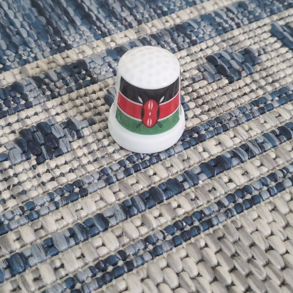 Porcelain Kenya Thimble‎